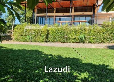 Luxurious Villa in Doi Hang, Chiang Rai with Lush Gardens