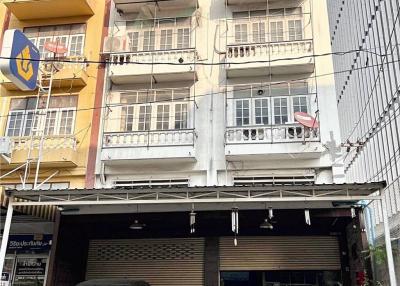 Commercial building for sale in Chaengwattana/Nonthaburi