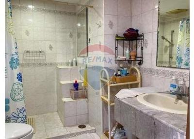 3 bed for sale Pattanakarn the good price in tower