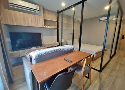 Condo for Rent at Blossom Condo Sathon-Charoen Rat