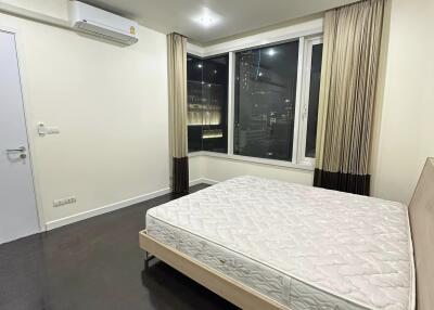 Condo for Rent at Manhattan Chit Lom