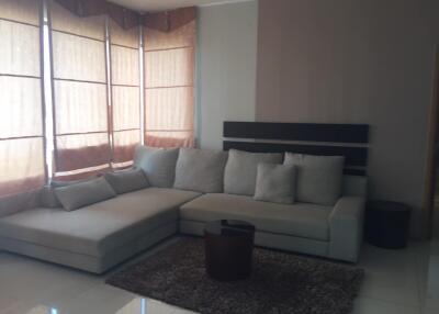 Condo for Rent at The Emporio Place