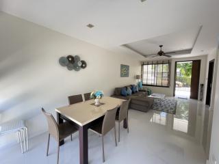 3 Bedrooms Modern Townhouse For Sale at Choeng Thale Phuket