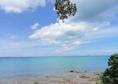 Beach front Land 74 Rai for sale in Ko Sire