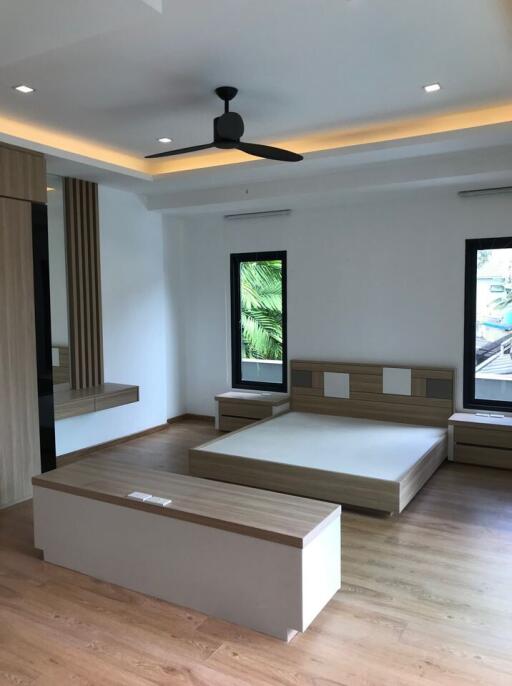 Brand new 4 bedrooms villa for sale in Choeng Thale