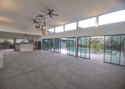 4 Bedrooms Villa Land 600 Sqm. With Private Pool For Sale In Rawai Phuket