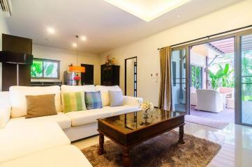 3 Bedrooms Oriental Style Pool Villa For Sale In Naiharn-Rawai Phuket