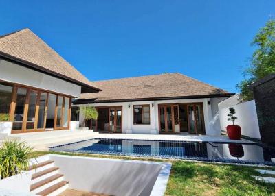 Luxury 2 bedrooms pool villa with for sale in Rawai