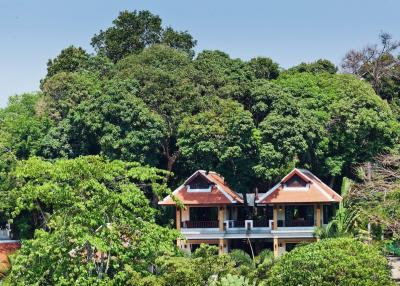 4 Bedrooms 4 Bathrooms Villa For Sale Land Area 1105.20 Sqm. In Rawai Phuket