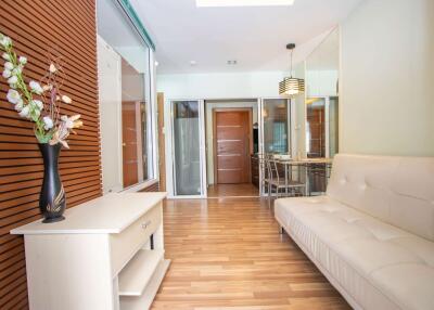 Benefits Condominium condo to rent in good area