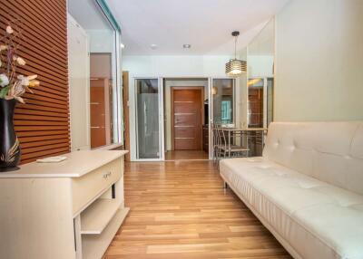 Benefits Condominium condo to rent in good area