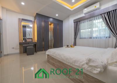 For SALES House Pool Villa 5 Bedrooms 5 Bathroom 268 Sqm Maab Prachan Reservoir / S-0736C