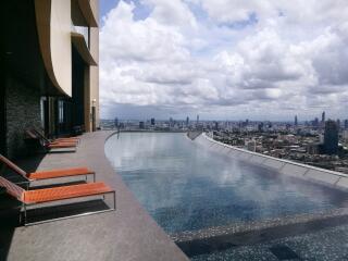 Condo for Rent at The Lumpini 24