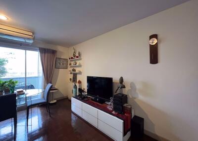 2 bed Condo in Baan Sukhumvit 36 Khlongtan Sub District C016992