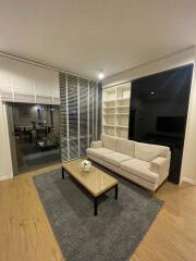 Siamese Surawong 2 bedroom property for rent