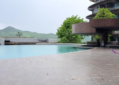 Luxurious outdoor swimming pool with a mountain view