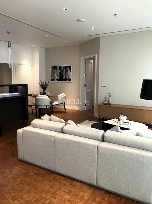 The Ritz Carlton Residences, 2 Bedroom Unit Fully Furnished And Decorated Ready To Move In