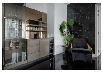 Ultra Luxury 2 Bedroom Unit Entirely Renovated At Ritz Carlton Residence.