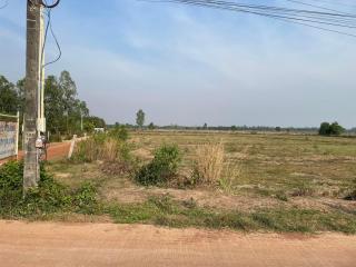 Spacious open land ready for development