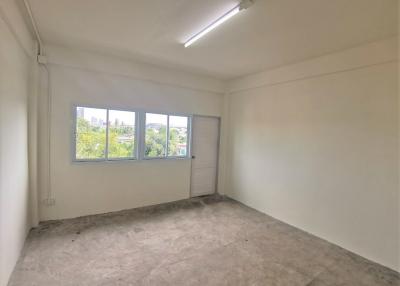 home office for sale, Soi Charansanitwong 4