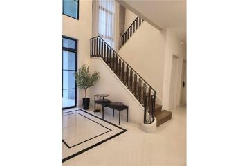 For Rent Moder luxury single house in private compound Nantawan Rama9 - 4 Beds