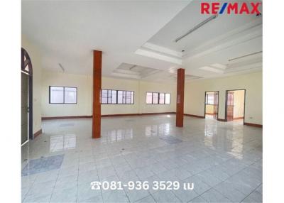 330 Sqm., 2 Beds House listed for ฿ 7,000,000.