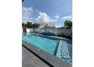 Luxury Pool  Villa Near Khanom Beach Nakhon Si Thammarat