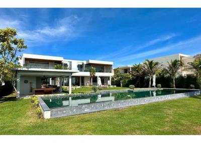 Luxury Beachfront Pool Villa in Sichon, Nakhon Si Thammarat - 920121001-2000