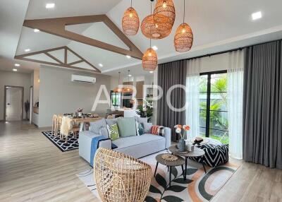 New 3 Bedroom 4 Bathroom Pool Villa in East Pattaya