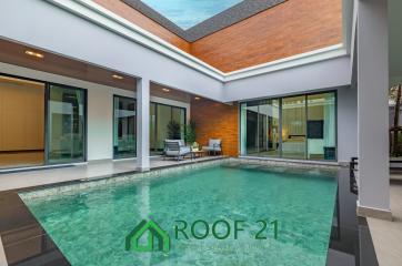 20 Minutes to Pattaya City: Space-Optimized Home with 4 Beds and 5 Baths / OP-0173L