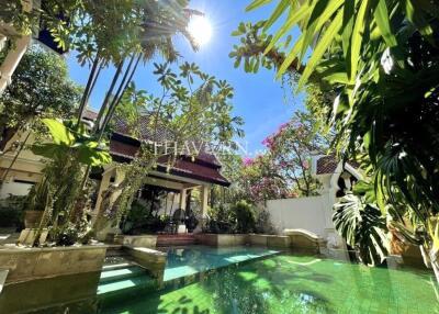 House For sale 4 bedroom 350 m² with land 480 m² in View Talay Marina, Pattaya
