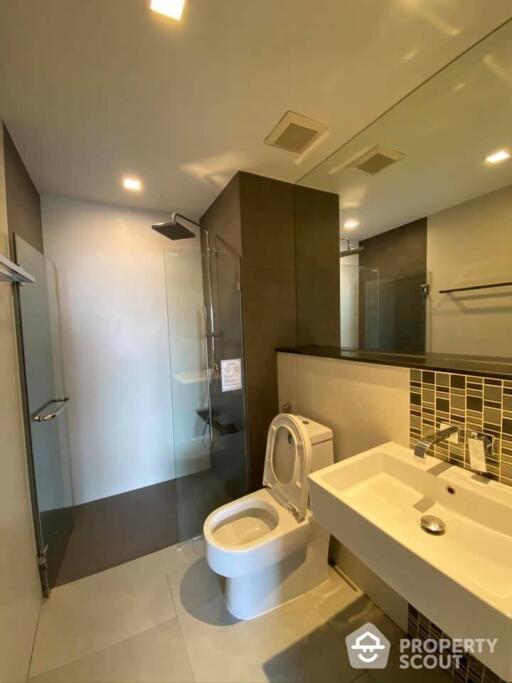 1-BR Condo at Urbano Absolute near BTS Krung Thon Buri (ID 412928)