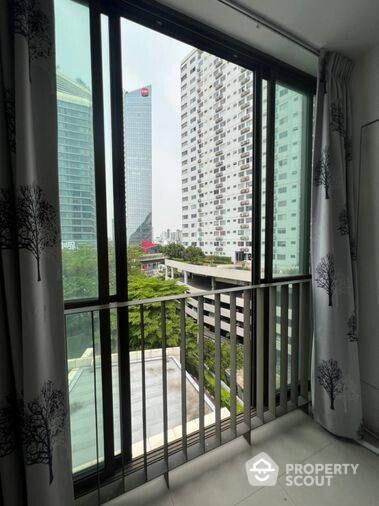 1-BR Condo at Ideo Mix Sukhumvit 103 near BTS Udom Suk