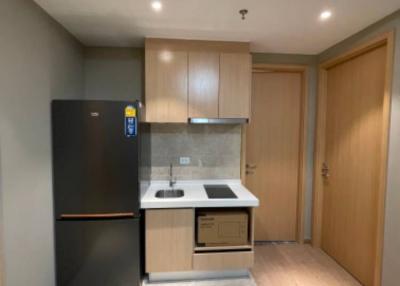 1-BR Condo at Regal Sathon-Naradhiwas close to Naradhiwas Rajanagarindra