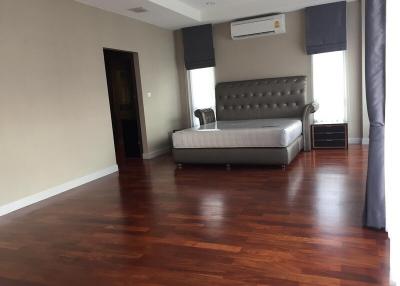 For Sale and Rent House Grand Bangkok Boulevard Rama 9 - Srinakarin Saphan Sung