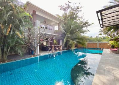 A large family home with private pool for rent or sale in Hang Dong, Chiang Mai