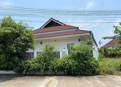 Chiang Mai House for Sale in Moo Baan Tanaboon  3-Bedroom Property