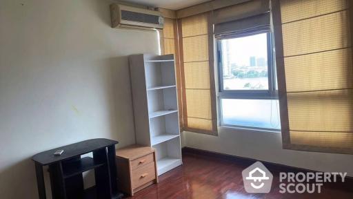 2-BR Condo at River Heaven Chareonkrung in Bang Kho Laem