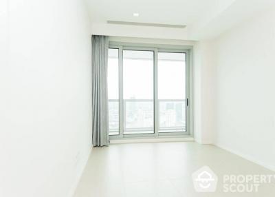 2-BR Condo at The River Condominium near BTS Saphan Taksin