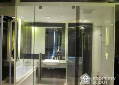 2-BR Condo at Manhattan Chidlom near BTS Chit Lom