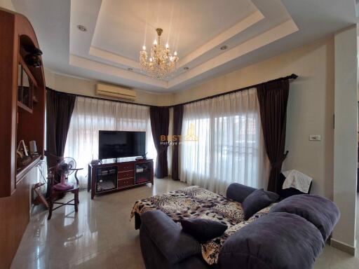 3 Bedrooms Villa / Single House in Classic Home Village East Pattaya H011702