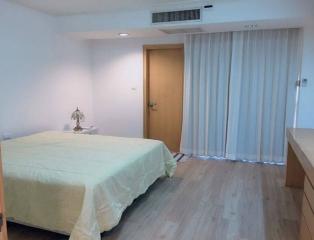 2 Bedroom Pet Friendly Apartment in Sathorn