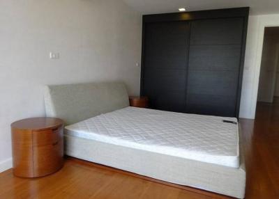 Prime Mansion Sukhumvit 31  Pet Friendly 3 Bedroom Property in Phrom Phong