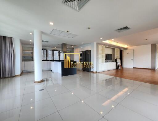 Amazing 3 Bedroom Penthouse Apartment in Phloen Chit