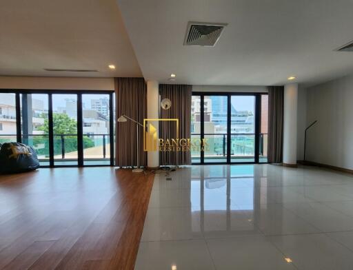 Amazing 3 Bedroom Penthouse Apartment in Phloen Chit