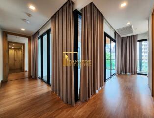 Amazing 3 Bedroom Penthouse Apartment in Phloen Chit