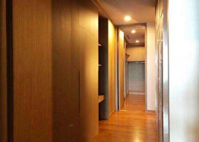 3 Bedroom For Rent in Parco Condo Sathorn