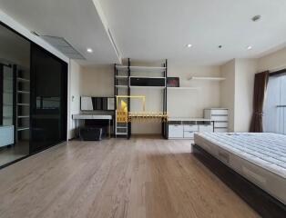 2 Bedroom For Rent in Noble Remix Thonglor