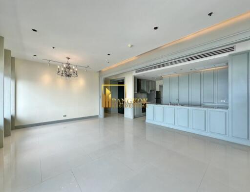 Emporio Place  Unfurnished 3 Bedroom Condo in Phrom Phong