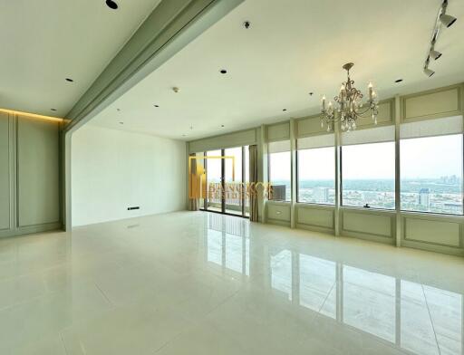 Emporio Place  Unfurnished 3 Bedroom Condo in Phrom Phong